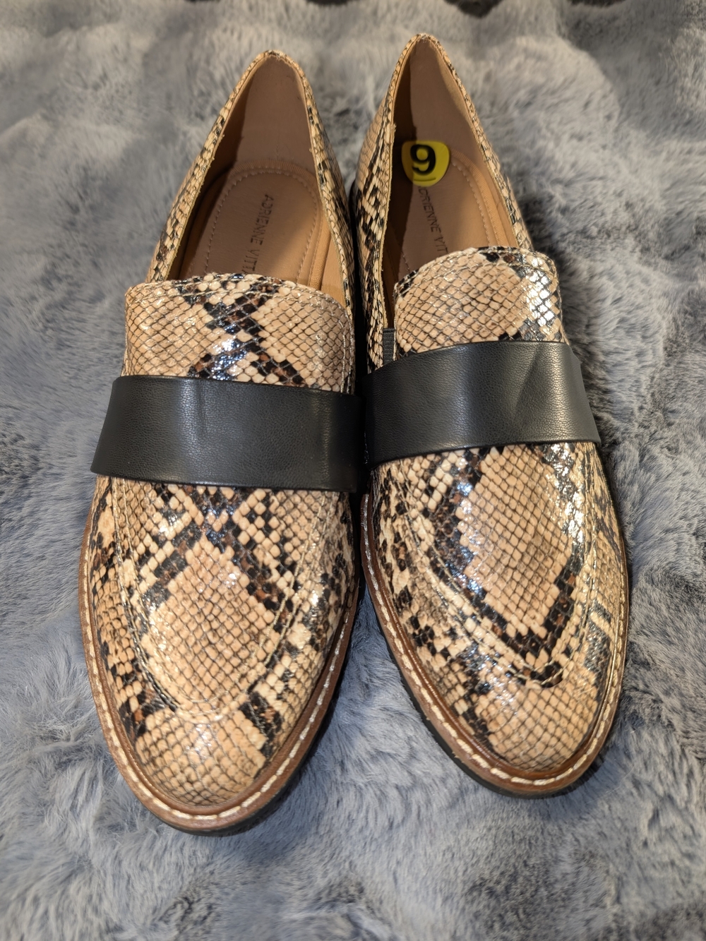 NWOT. Women's Adrienne Vittadini Tan Snake-Print Loafers with Black Strap